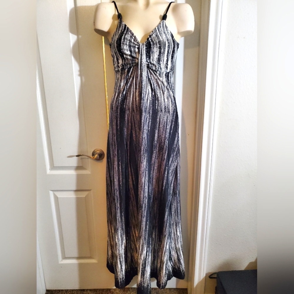Black and gray print maxi dress by Hynotik Tripnotic size small